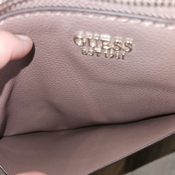 Guess nwot muave Shoulder Bag - Picture 8 of 10